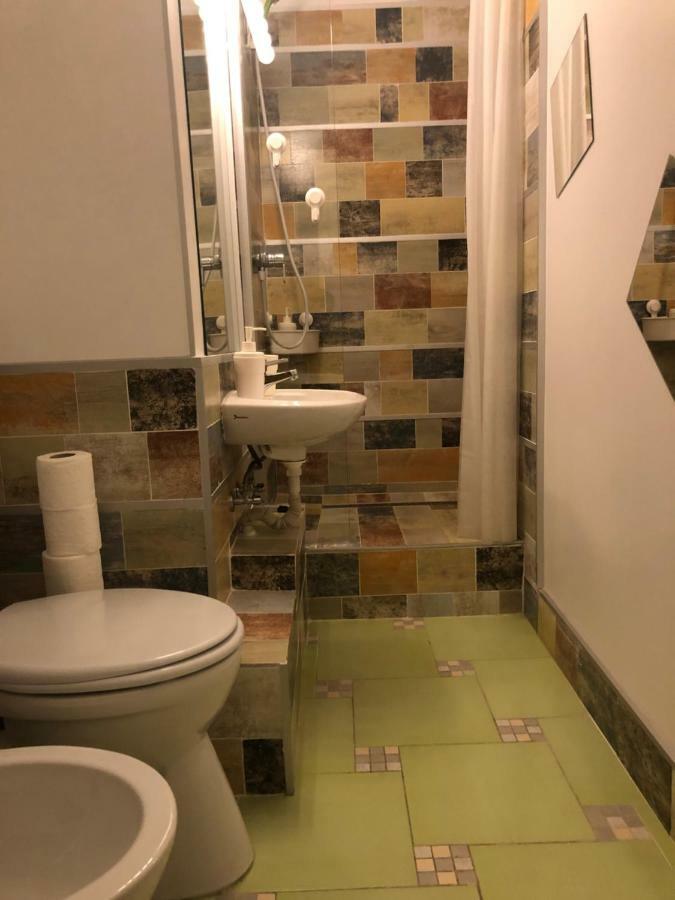Green Apartment With Terrace 12 Bucarest Extérieur photo
