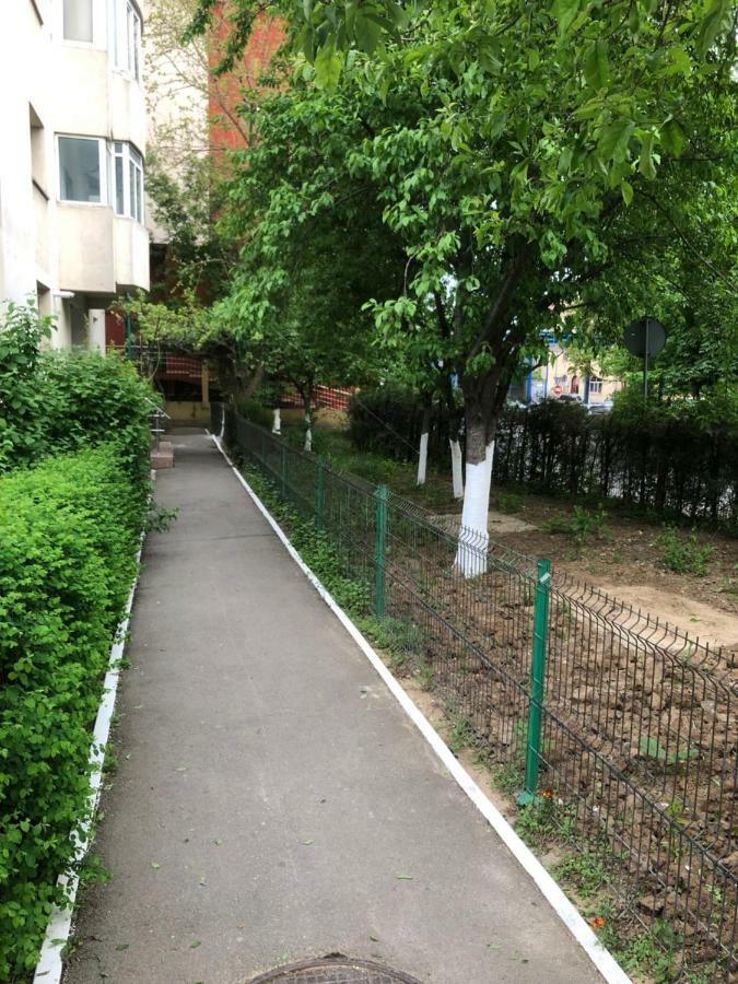 Green Apartment With Terrace 12 Bucarest Extérieur photo